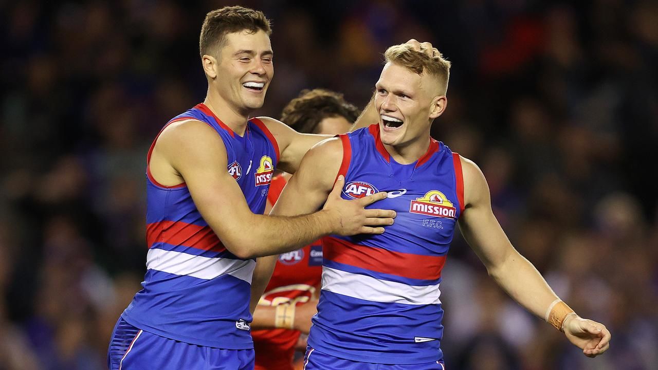 Western Bulldogs vs Gold Coast Suns Prediction, Betting Tips & Odds │24 MARCH, 2024