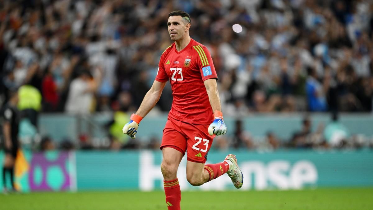 El portero 'The Best de la FIFA' 2023, el 'Dibu' Martínez podría llegar al Tottenham 