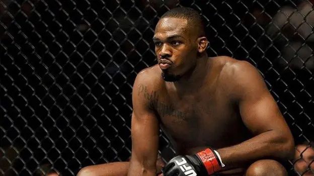MMA Fighting publication refuses to put Jones on top of UFC heavyweight division