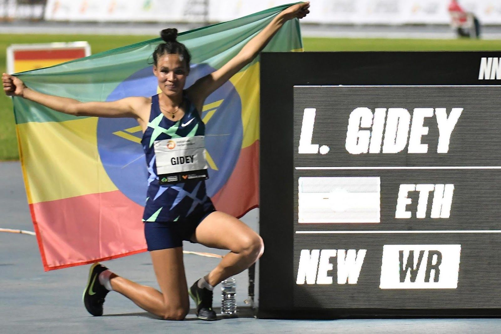 Ethiopian Gidey creates new world record in half-marathon