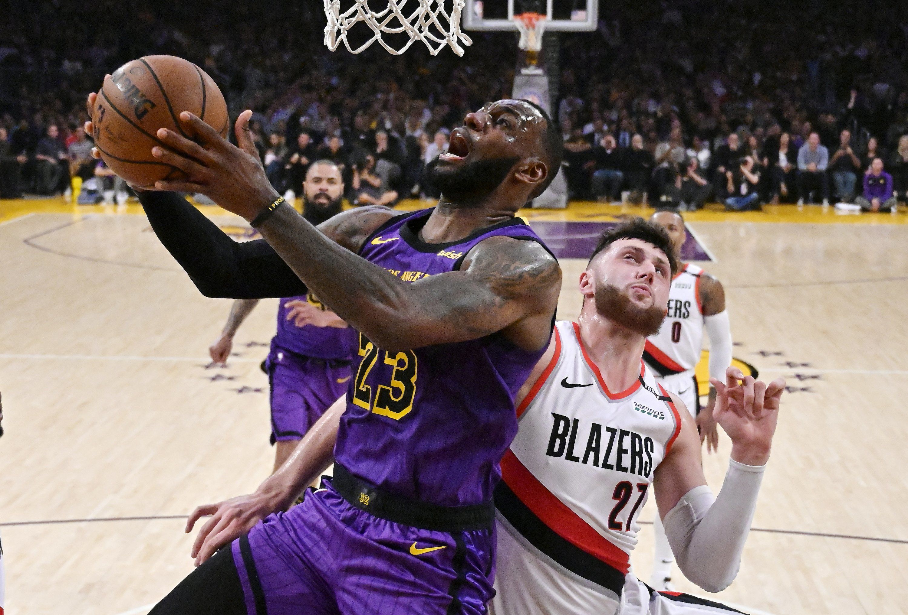 Portland Trail Blazers at Los Angeles Lakers Predictions and Odds Feb 2