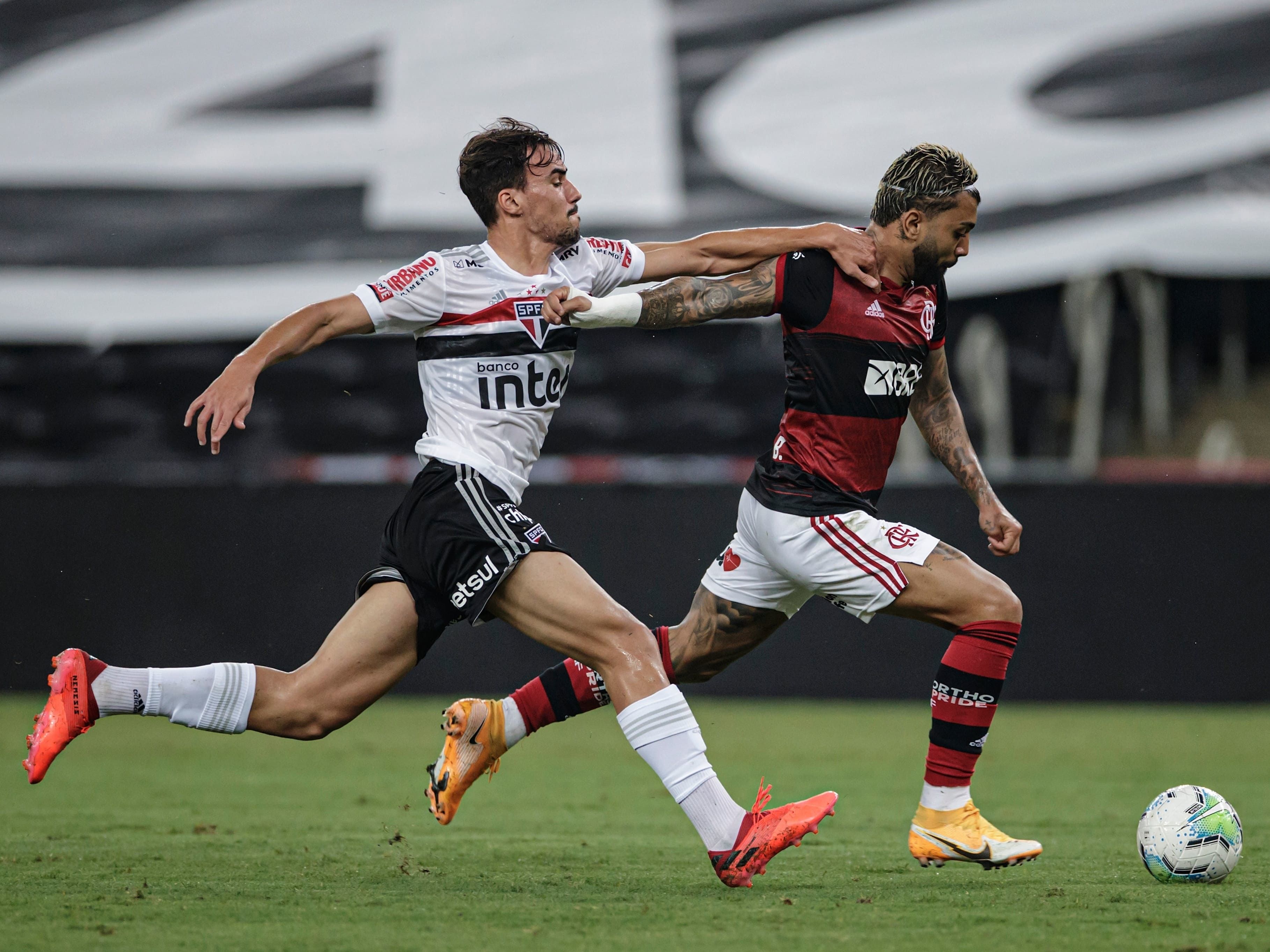 Flamengo vs. Sao Paulo. Pronostico, Apuestas y Cuotas│18 de abril de 2024