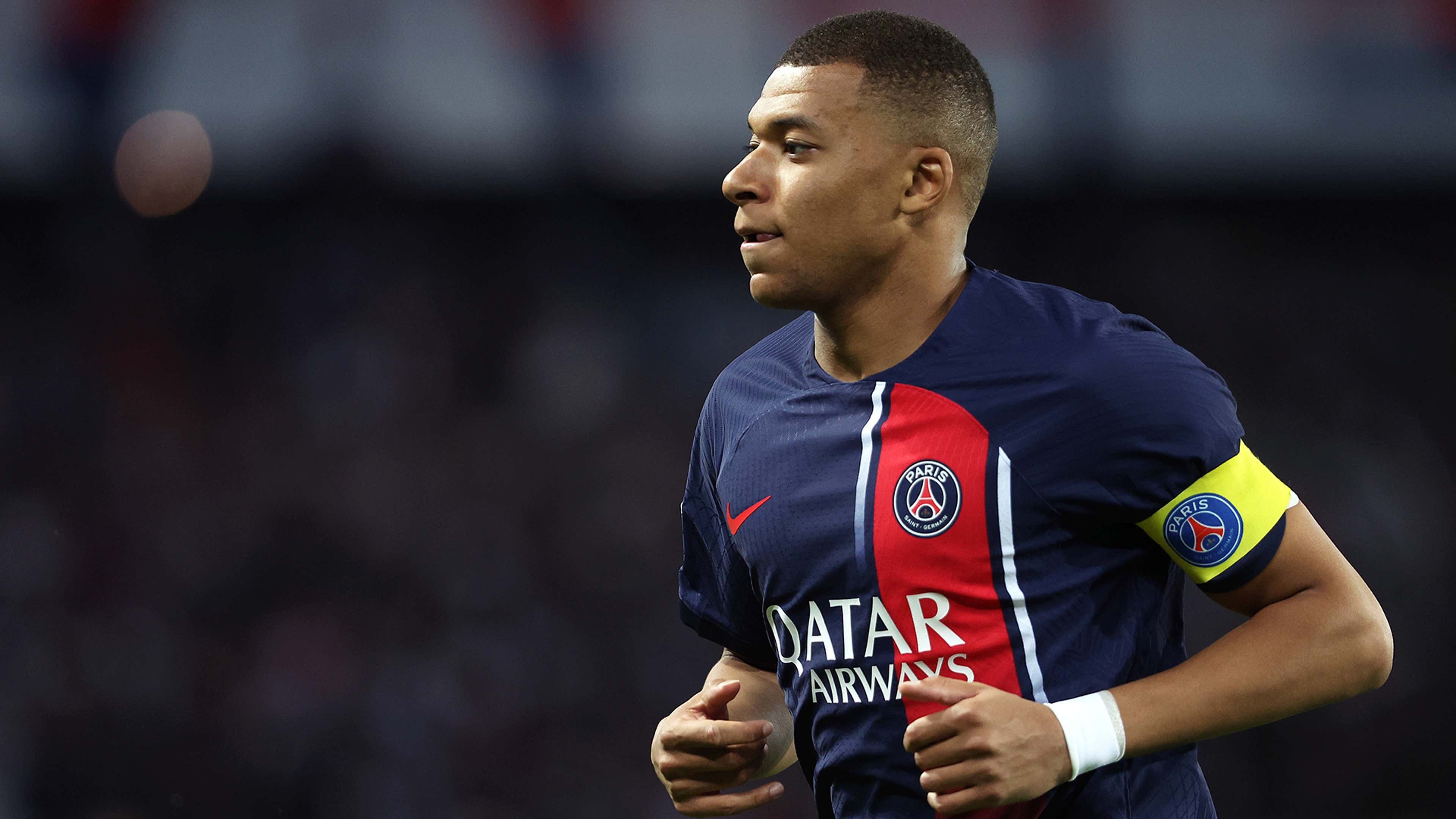 Kylian Mbappe Supported By PSG Ultras Amidst Transfer Speculations
