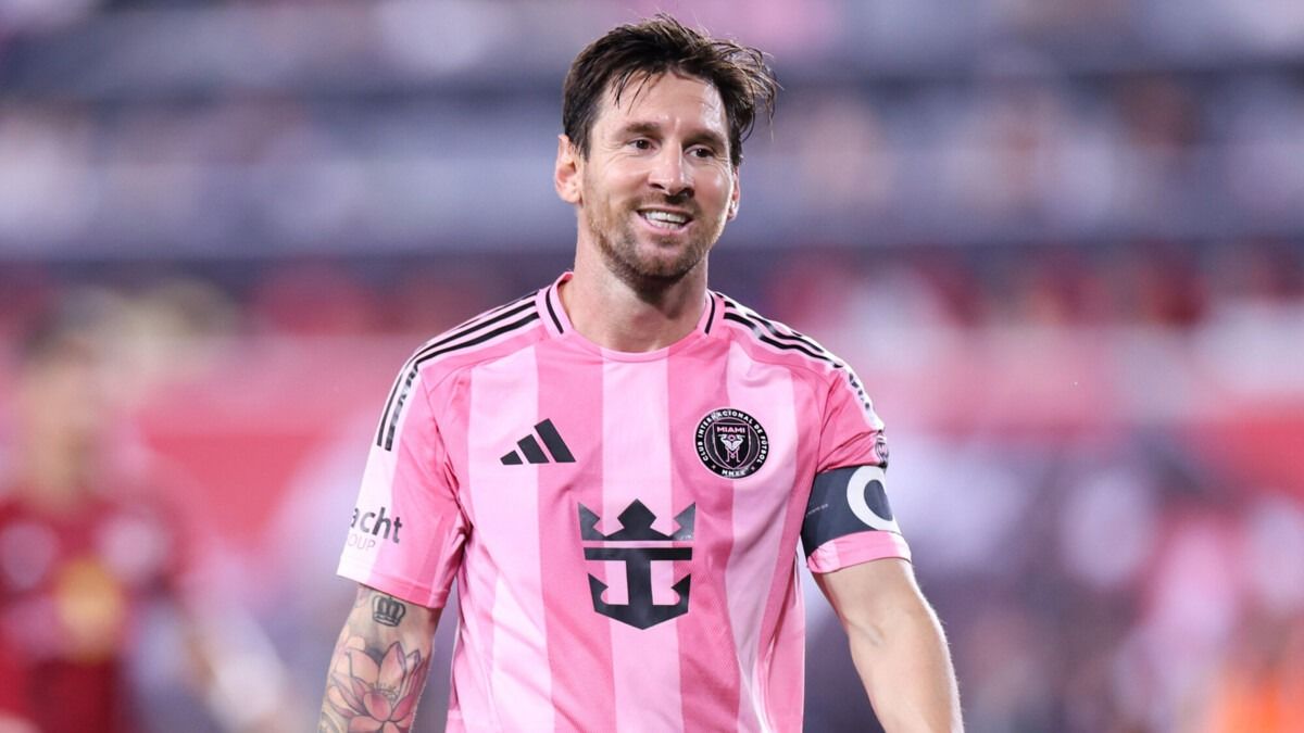 Messi Becomes All-Time Leading Assister, Matching Puskas's Last-Century Record