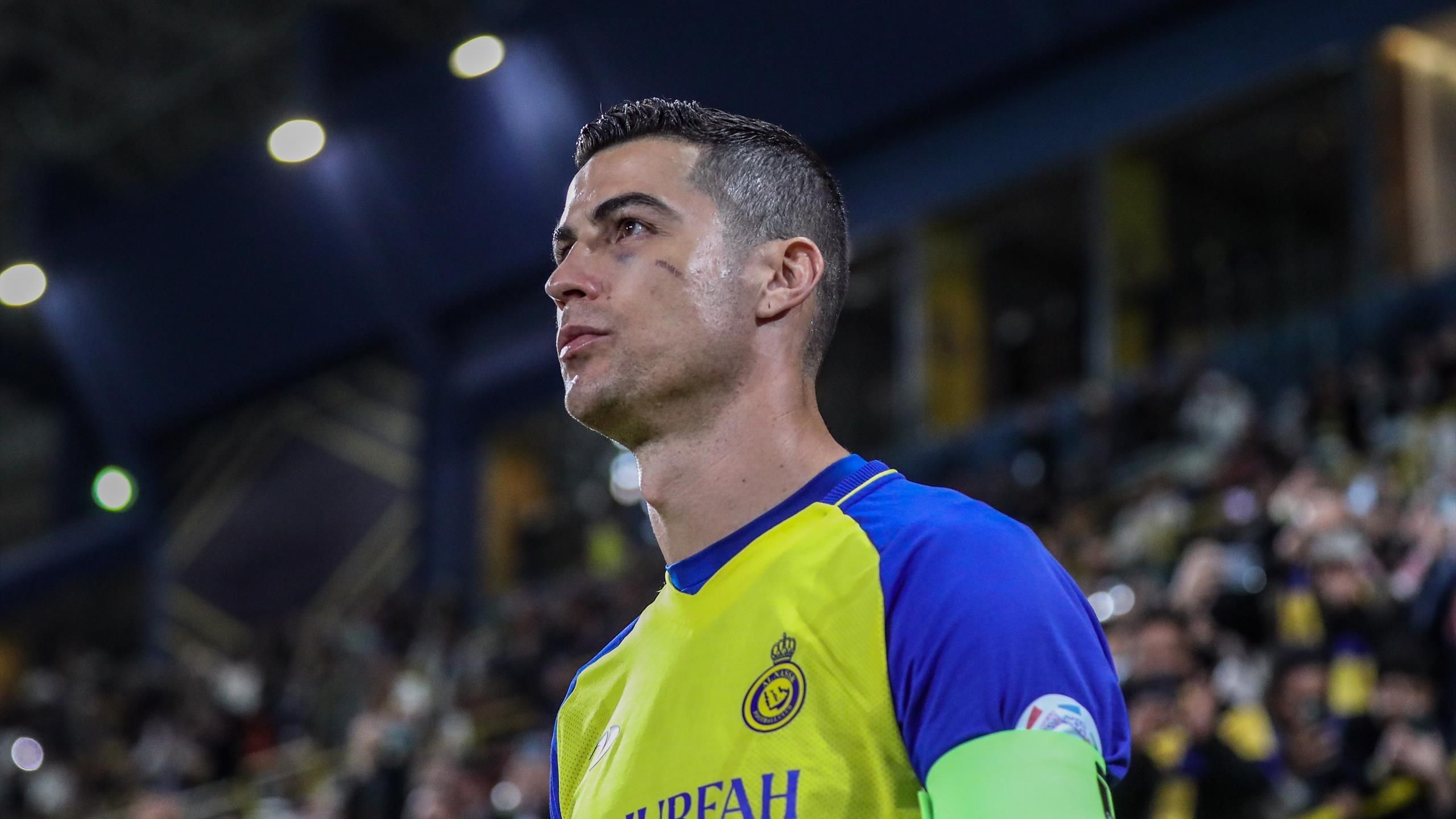Former Chelsea Player Leboeuf Critisizes Ronaldo For Comments About Ligue 1 Level
