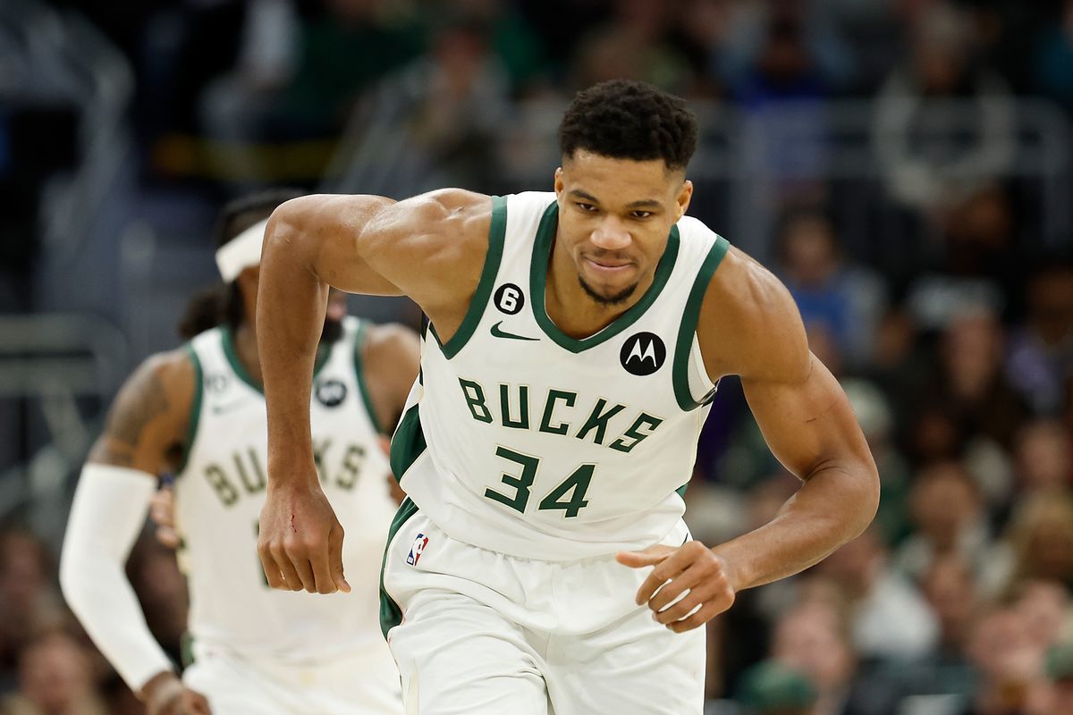 Charlotte Hornets vs. Milwaukee Bucks. Pronóstico, Apuestas y Cuotas | 4 de diciembre de 2022