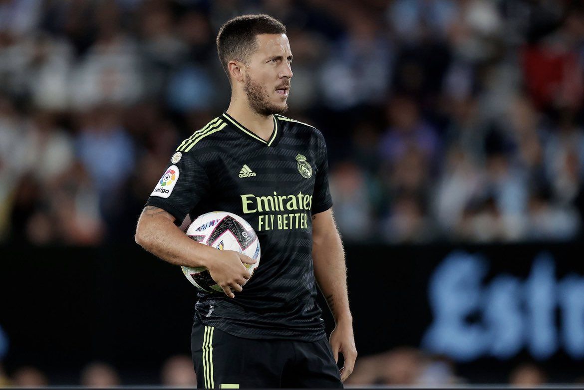 Eden Hazard pide minutos en la cancha, pero solo los tiene en la pista de baile 