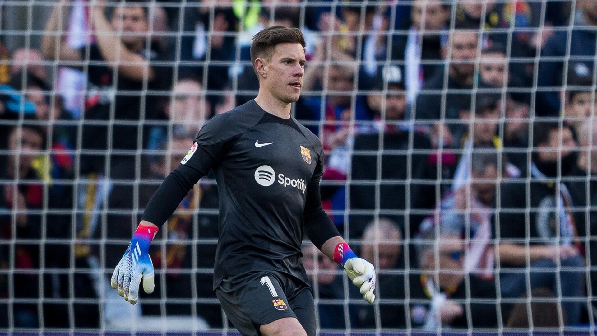 Ter Stegen Temporarily Stripped of Barcelona Captaincy