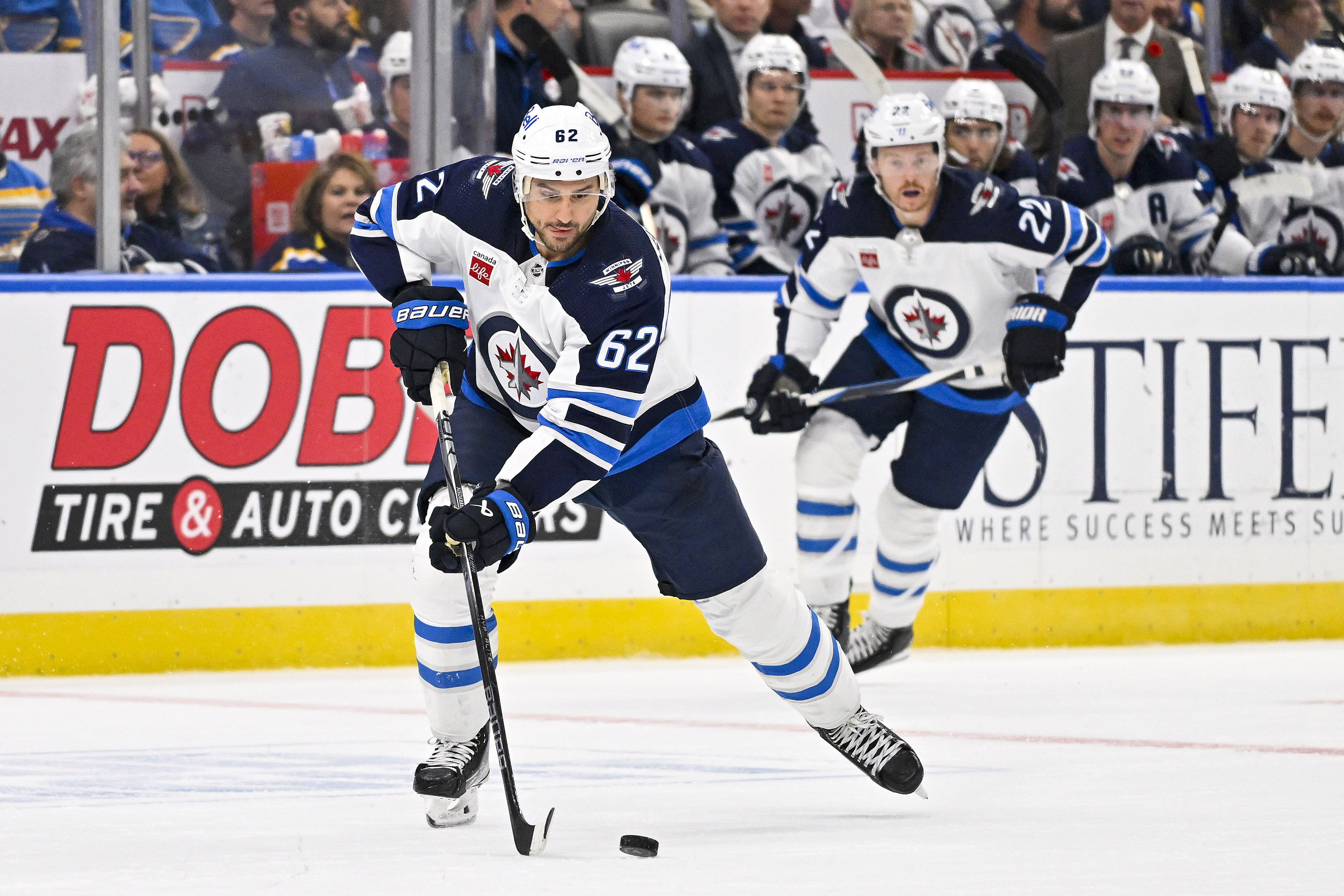 Winnipeg Jets vs. Buffalo Sabres. Pronóstico, Apuestas y Cuotas | 18 de noviembre de 2023