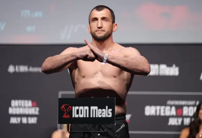 "I'm Almost 40, But I'm No Worse Than The Young". Salikhov Talks New UFC Contract, Doping, Makhachev And Mokaev