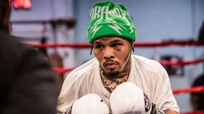 Gervonta Davis claims Floyd Mayweather banned him from training at his gym