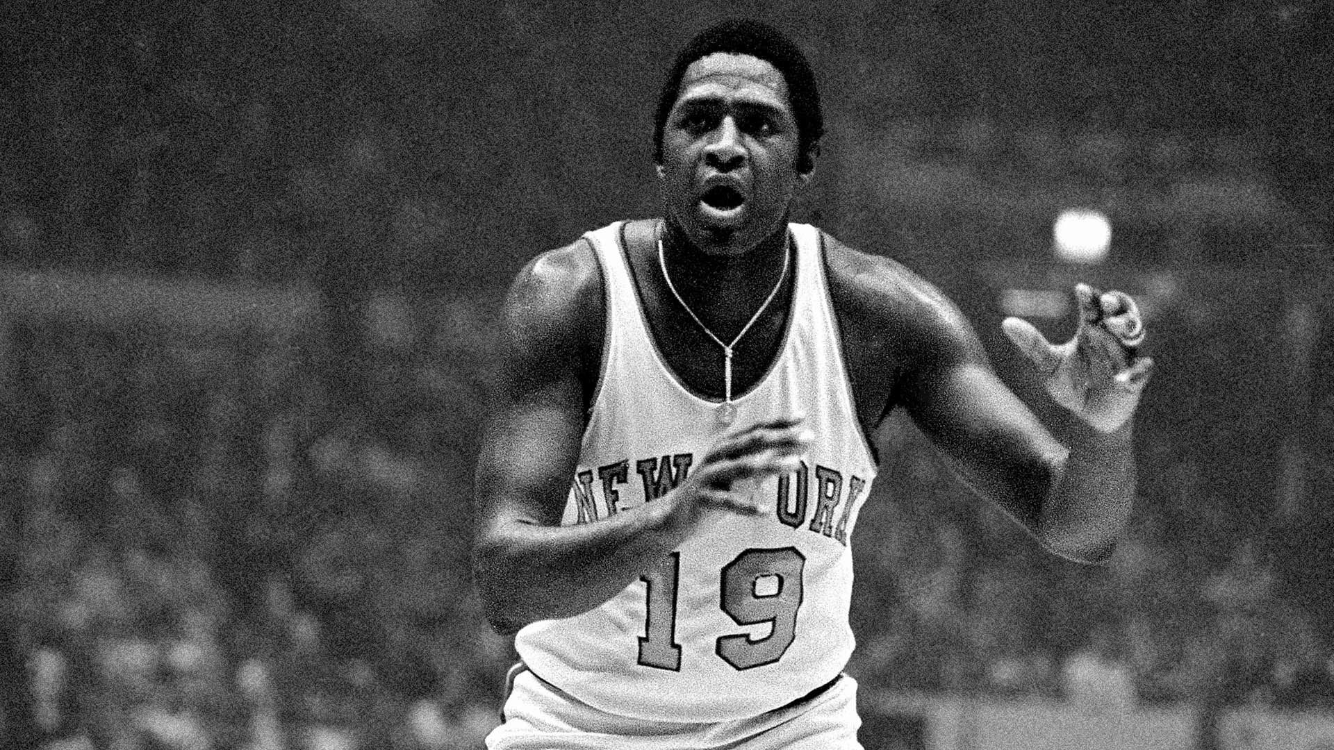 Former Center Willis Reed's famed &quot;Game 7&quot; jacket to be put on auction