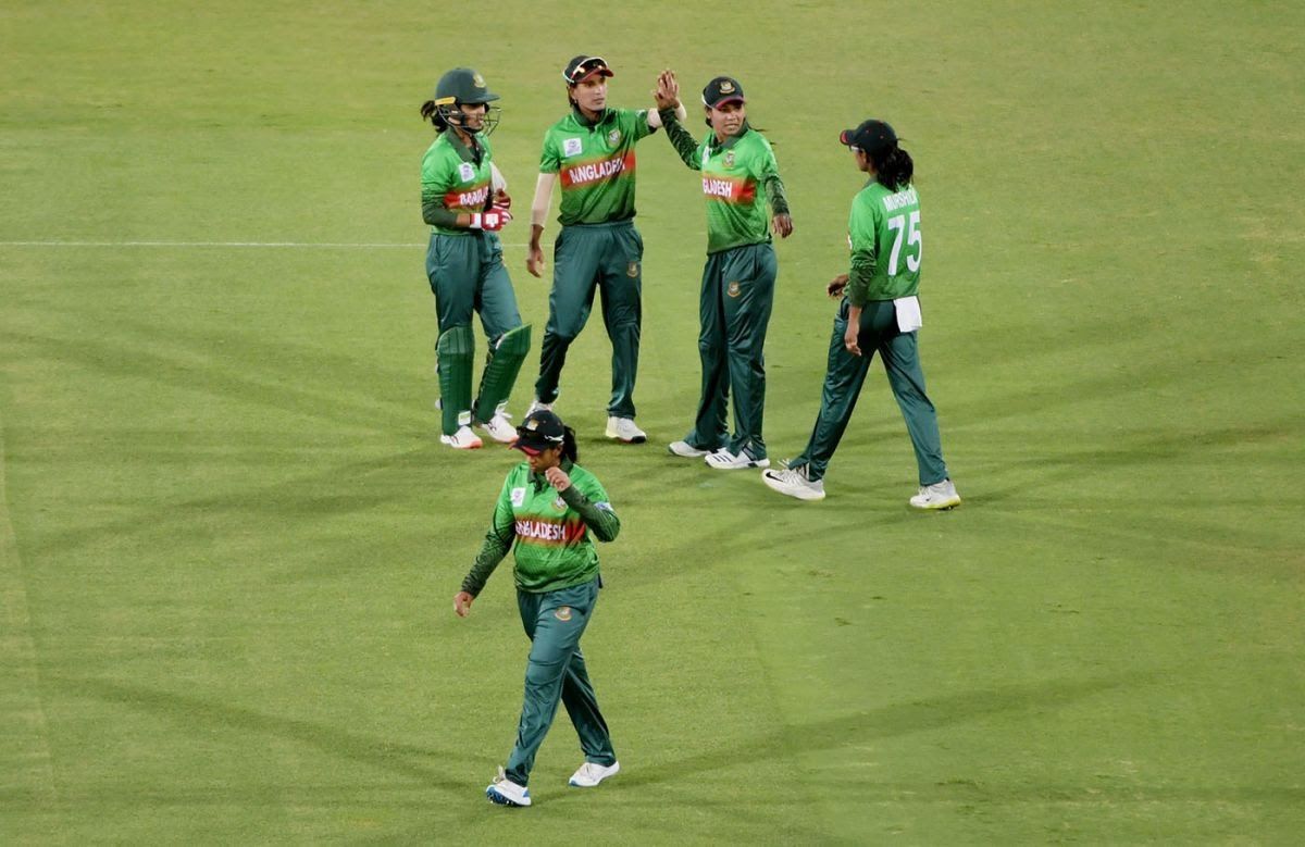 Women's Cricket: Bangladesh thoroughly dominates Zimbabwe