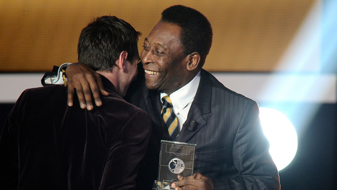 Messi expresses condolences for Pelé's death