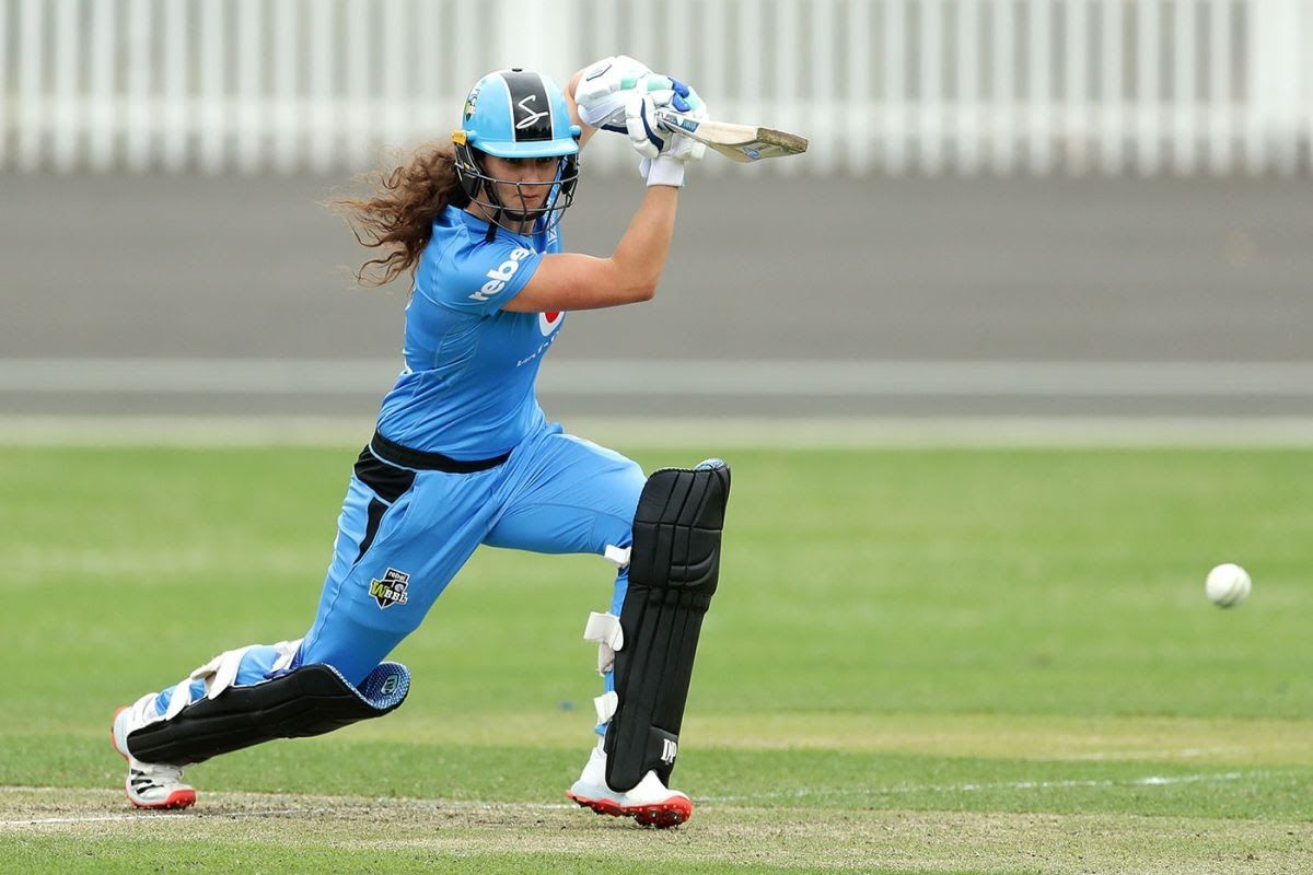 WBBL:  Thunder and Strikers to collide