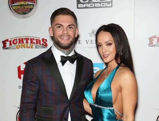 They Turn on the Big Wins. The Sexiest Wives and Girls of MMA Fighters