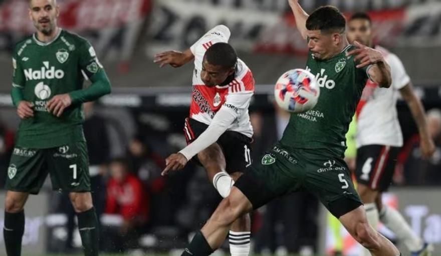 Sarmiento Junin vs Argentinos Jrs. Prediction, Betting Tips & Odds │8 APRIL, 2023