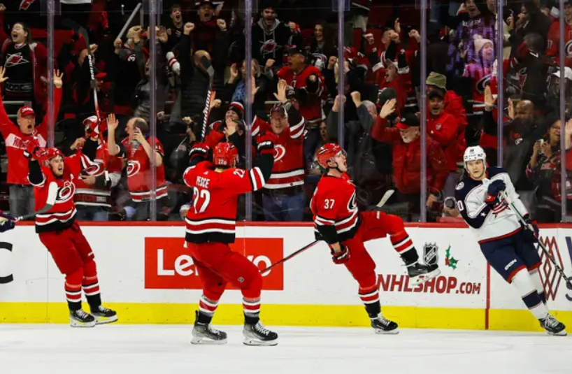 Nashville Predators vs Carolina Hurricanes Prediction, Betting Tips & Odds │28 DECEMBER, 2023