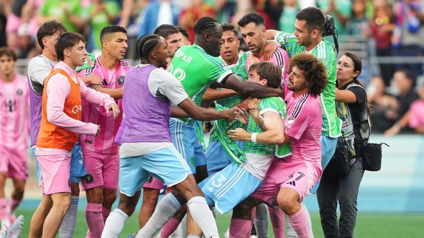 Busquets Faces Potential Suspension for Punching Seattle Player After Leagues Cup Final