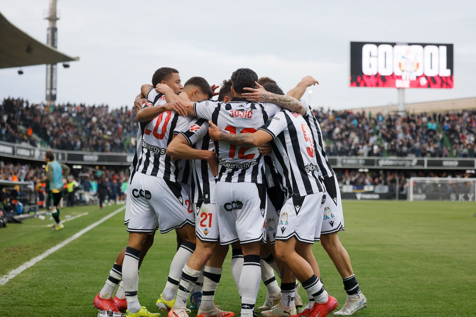 Accumulator Tips for Today Prediction, Betting Tips & Odds | 10 November, 2025