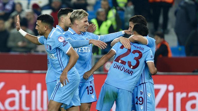 Trabzonspor vs Fenerbahce. Pronóstico, Apuestas y Cuotas│24 de Diciembre de 2022