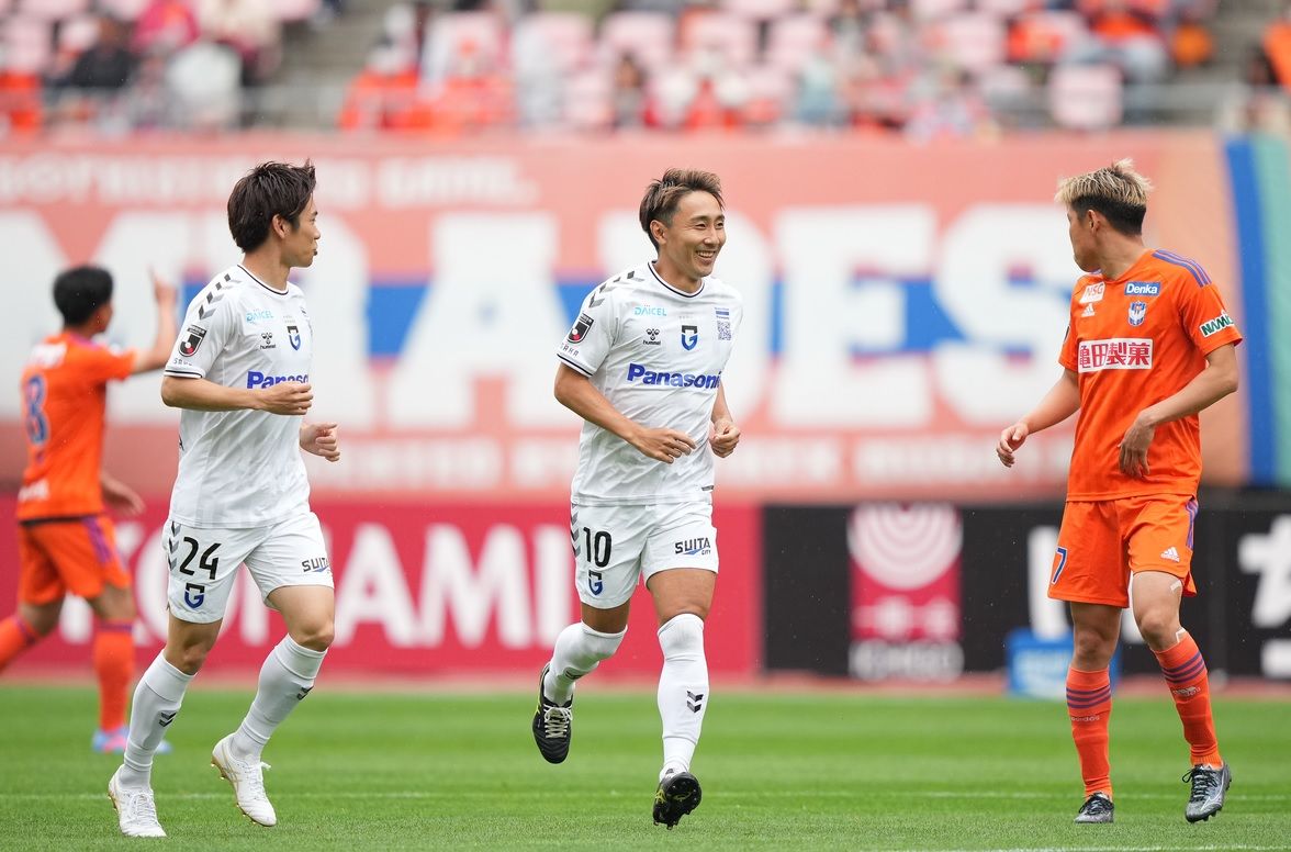 Avispa Fukuoka vs Albirex Niigata Prediction, Betting Tips & Odds | 18 AUGUST, 2023