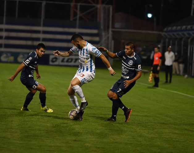 Resistencia vs 12 de Octubre Prediction, Betting Tips & Odds │23 JUNE, 2022