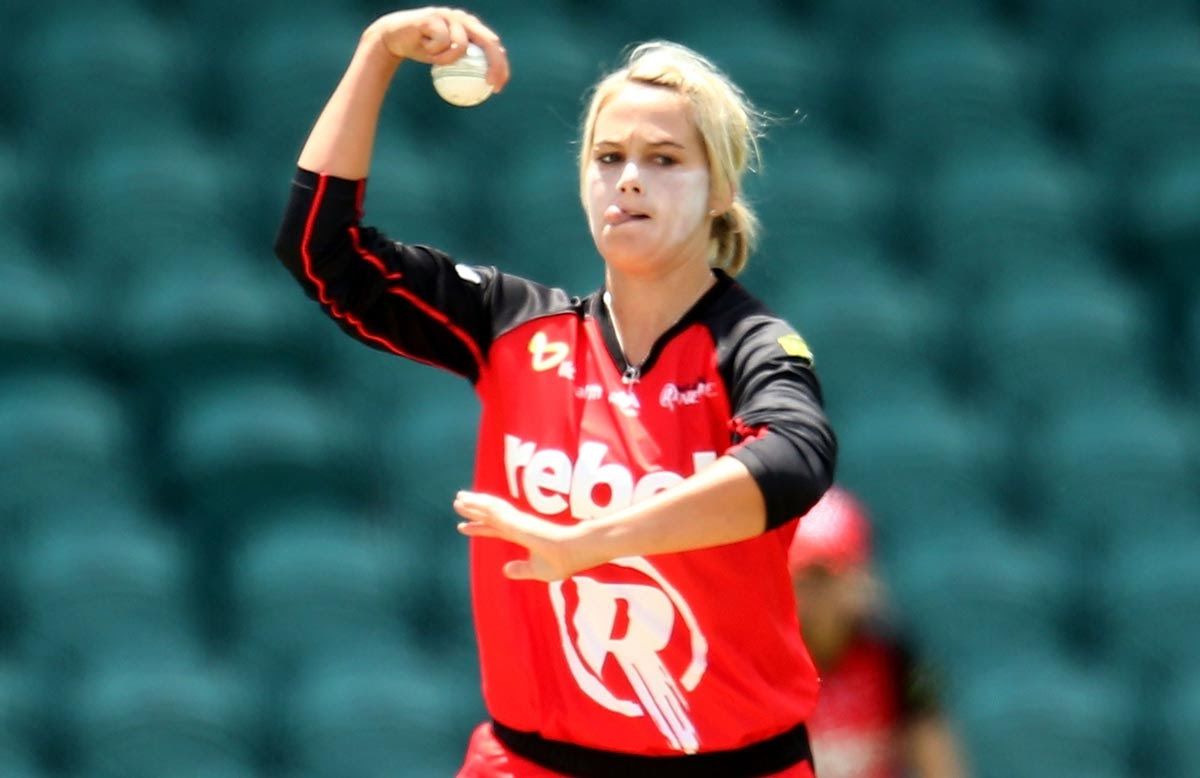 WBBL: Wareham and Molineux script Renegades' win