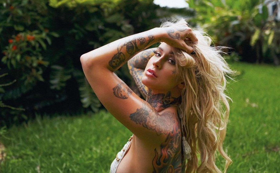 Bare Knuckle FC Fighter Starling Posts Hot Bikini Pictures