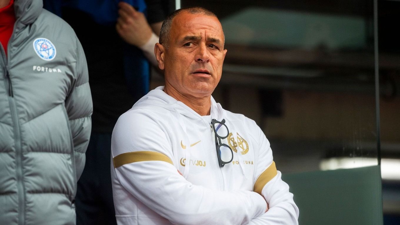 De Laurentiis Announces Francesco Calzona as Napoli's New Head Coach