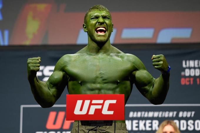 Dance battles, comic book characters and hilarious parodies: the most striking staredowns in UFC