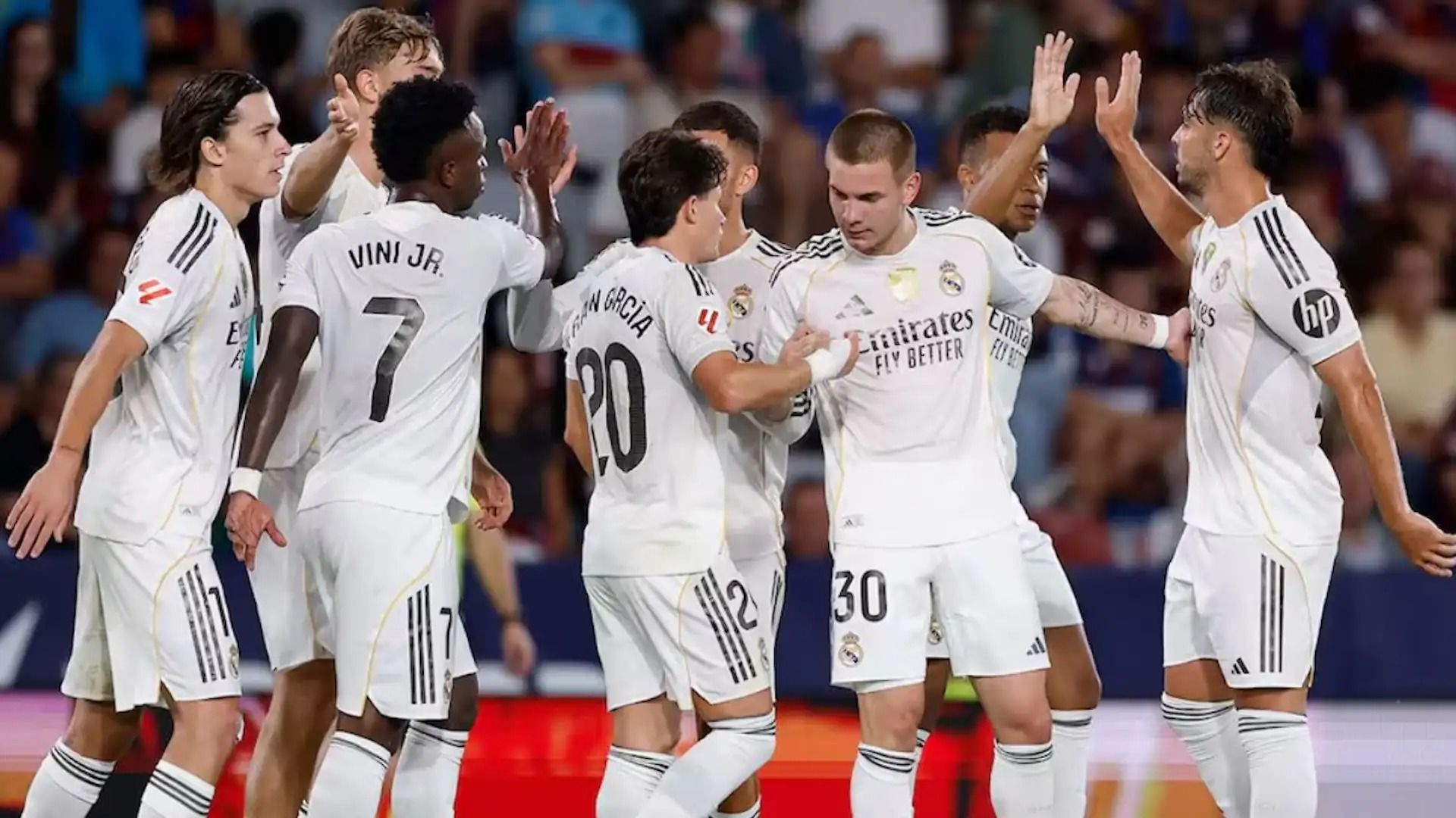 Real Madrid Edge Barcelona in La Liga TV Rights Earnings