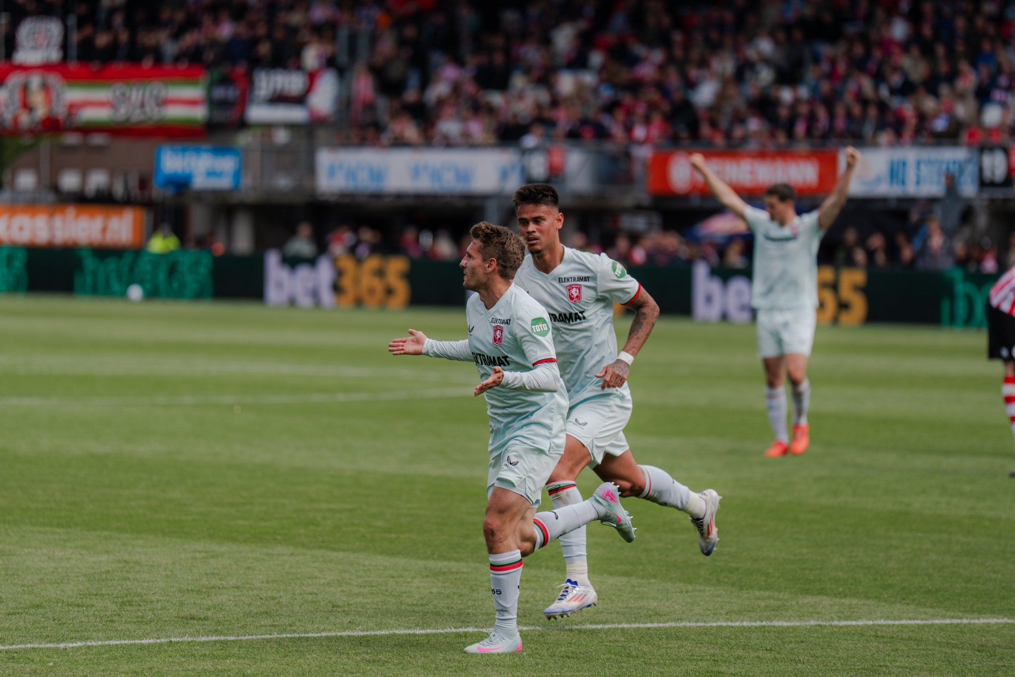 FC Twente vs FC Utrecht: Prediction for the Match on May 11, 2025