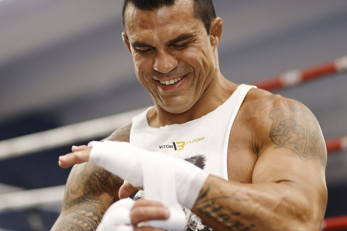 UFC: Vitor Belfort claims TKO win against Evander Holyfield