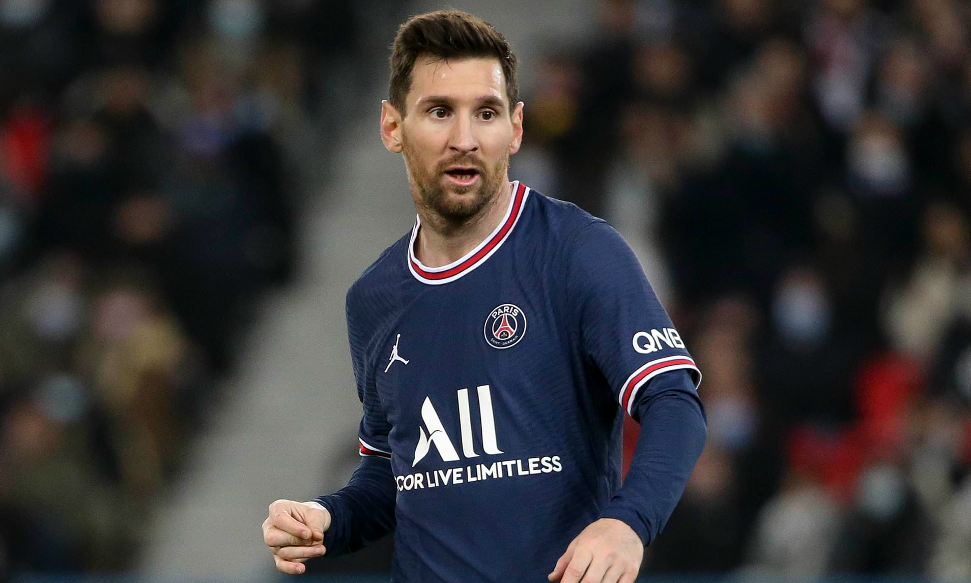 PSG Make Messi Good Offer to Extend Contract Despite Training Suspension