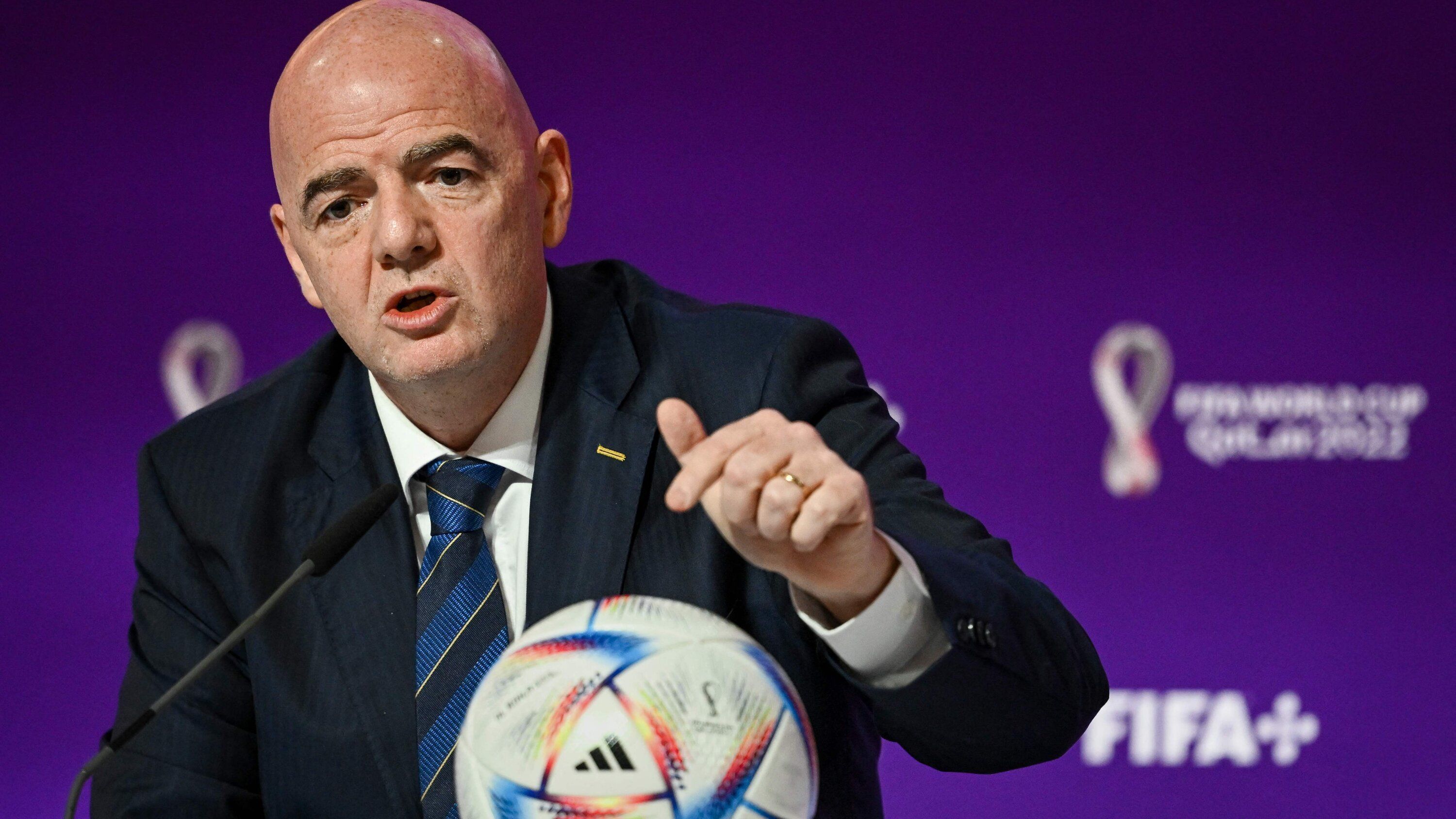 FIFA President Infantino forbids showing him looking at his phone on broadcasts of World Cup matches