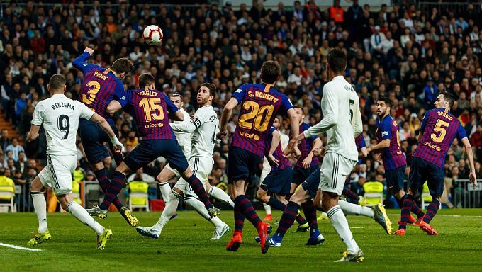 Real Madrid confidently defeated Barcelona in the 9th round of La Liga