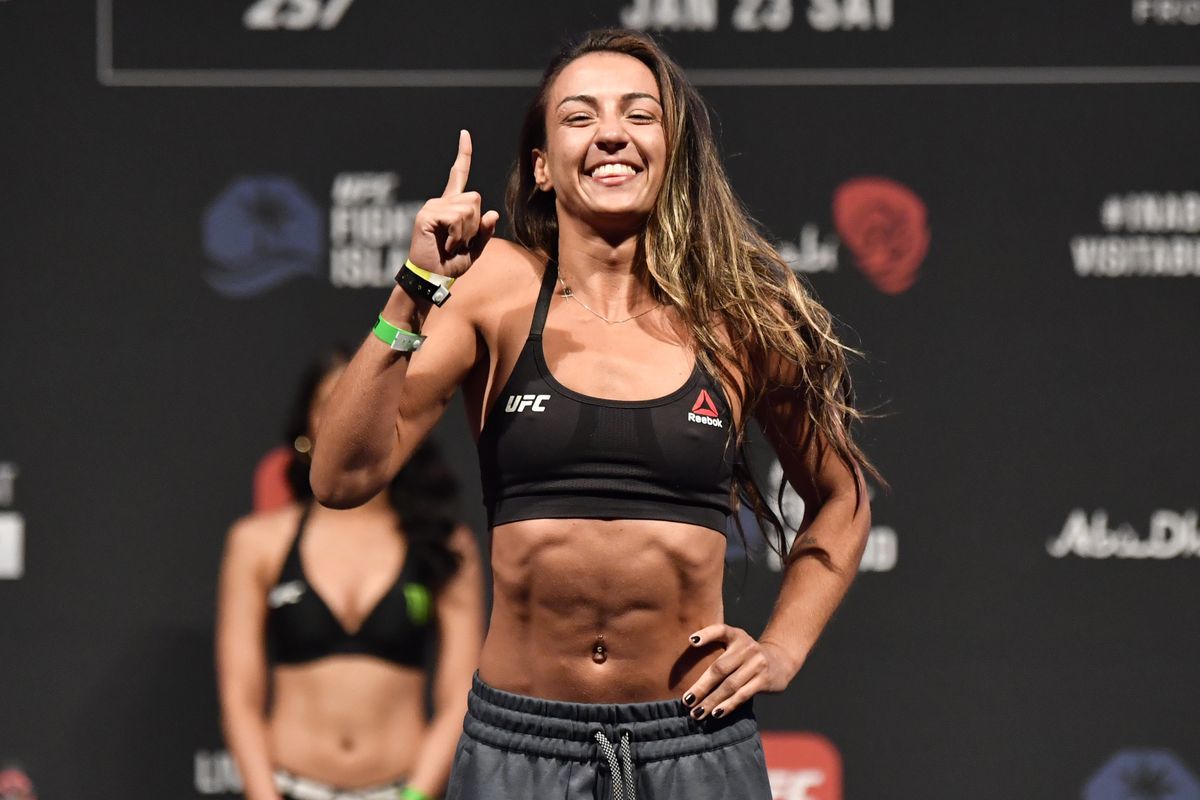 Amanda Ribas, the daughter of a legendary trainer and another reason to fall in love with the UFC
