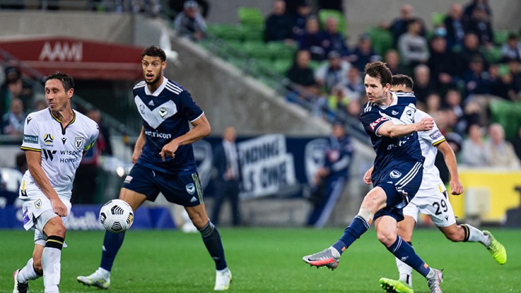 Brisbane Roar vs Melbourne Victory: Prediction for the Match on November 28, 2025