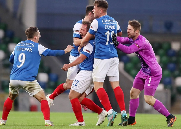 Linfield vs Zurich  Prediction, Betting Tips & Odds │4 AUGUST, 2022