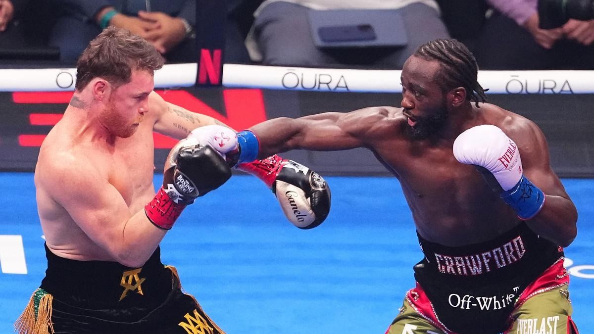 Crawford and Alvarez Worked Half a Round, They Spent the Rest of Time Walking: Bivol’s Coach