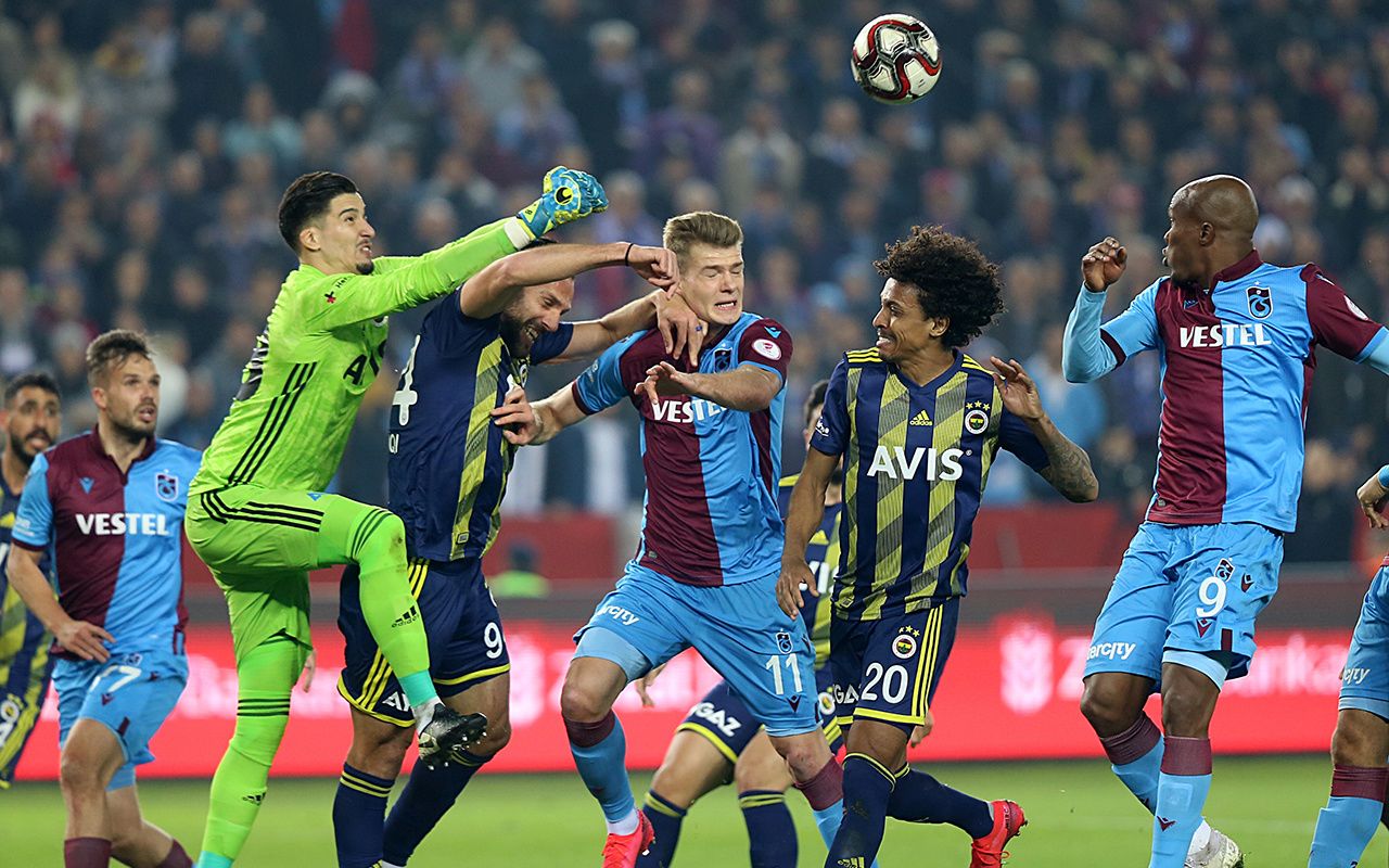 Trabzonspor vs Fenerbahce Prediction, Betting Tips & Odds │24 DECEMBER, 2022