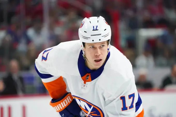New York Islanders vs Carolina Hurricanes. Pronostico, Apuestas y Cuotas│23 de abril de 2023  