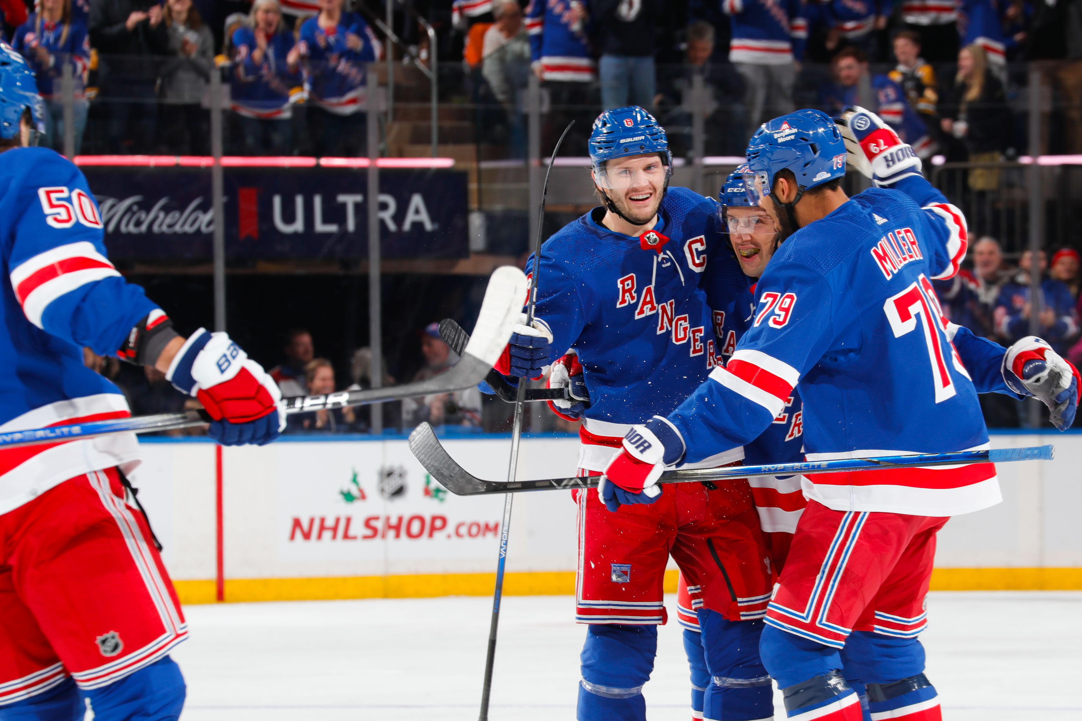 New York Rangers vs. Detroit Red Wings. Pronóstico, Apuestas y Cuotas | 30 de noviembre de 2023