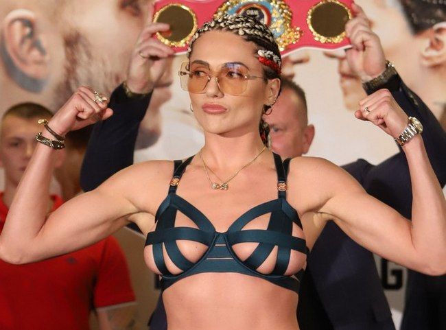 Ewa Brodnicka is a hot icon of world boxing and a master of naughty provocations at weigh-in sessions