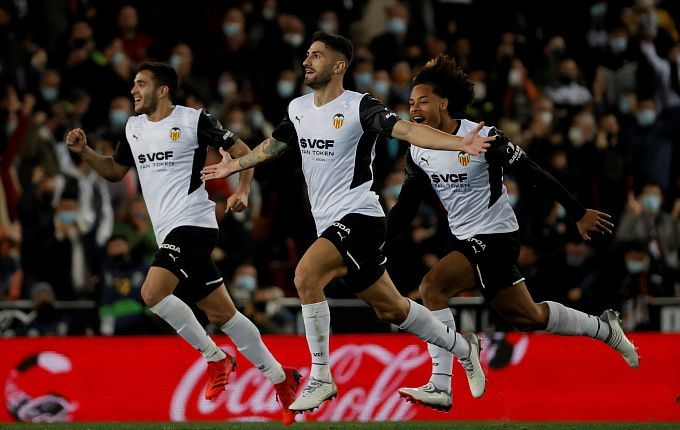 Levante UD vs Valencia CF Prediction, Betting Tips & Odds │20 DECEMBER, 2021