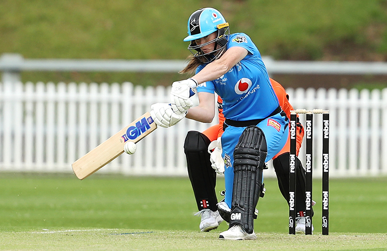 WBBL: Laura Woolvardt re-signs with Adelaide Strikers