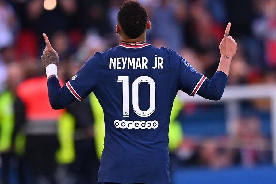 Will FW Neymar stick with PSG?