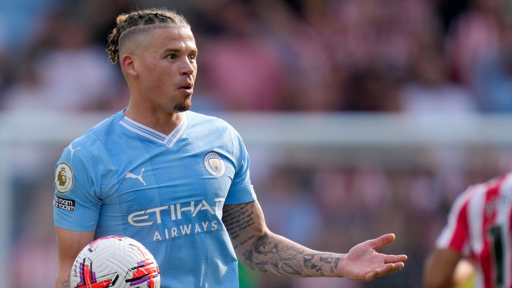 Guardiola Apologizes to Kalvin Phillips for Comments on His Weight
