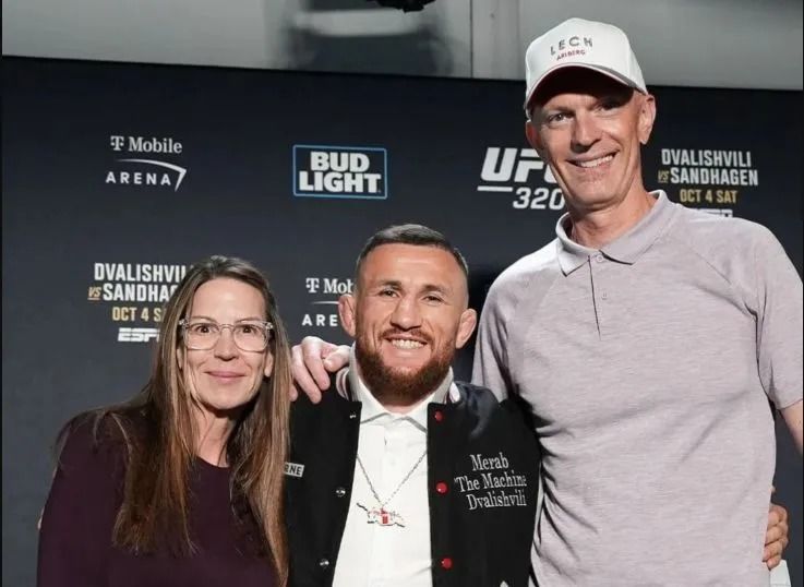 Dvalishvili Receives Personalized UFC Jacket for 50 Clean Doping Tests